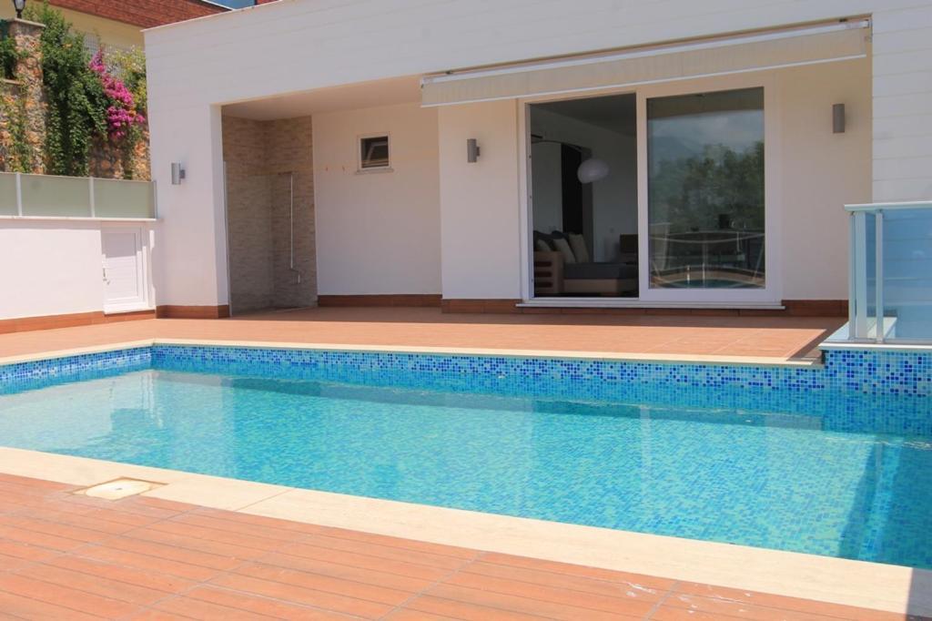 Carlijn Met Prive-zwembad, Veel Privacy En Panoramisch Uitzicht Op Zee, Op Luxe Willa *